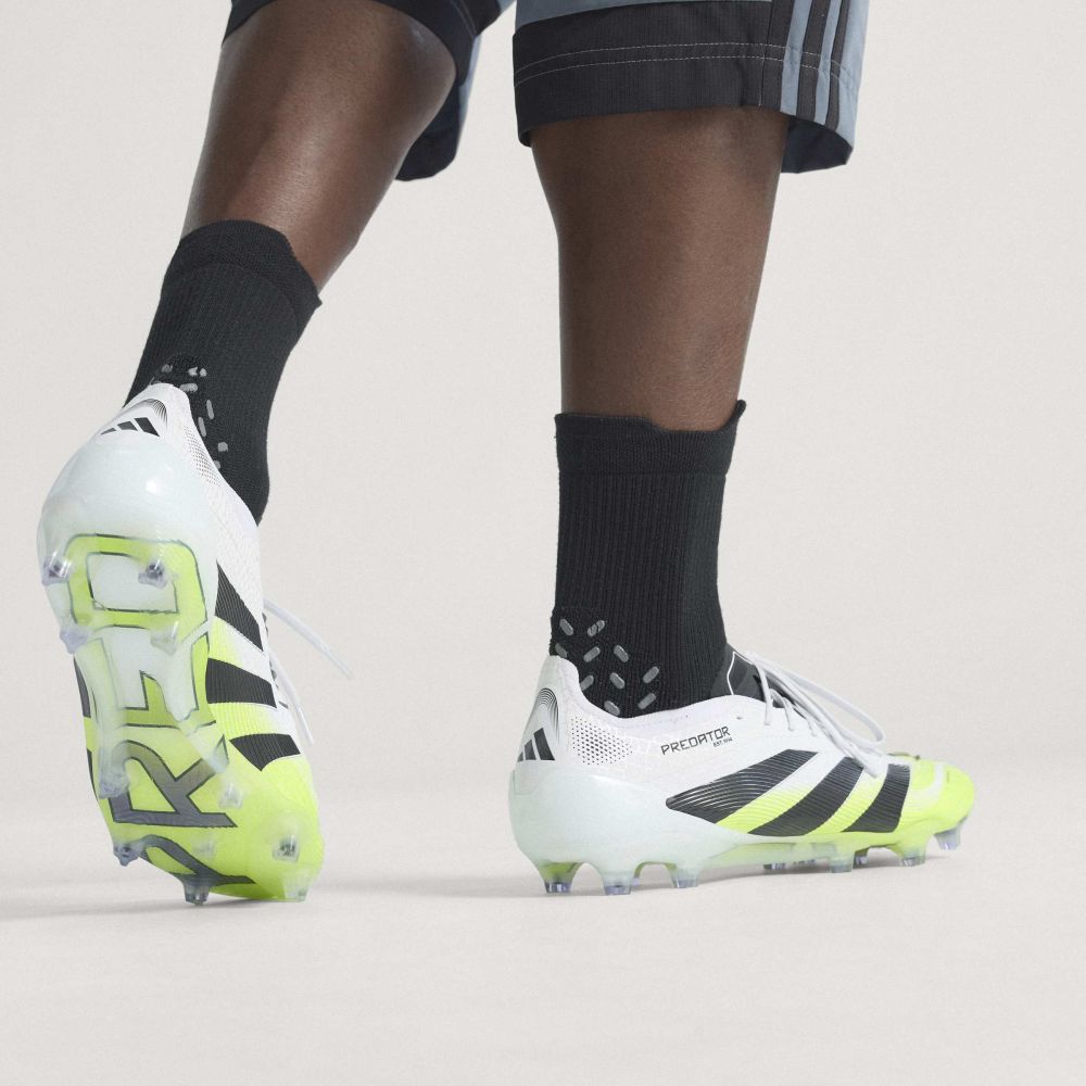 Guayos Predator Elite para terreno firme