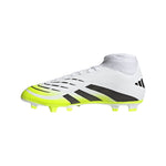 Guayos con media para terreno firme Predator Club