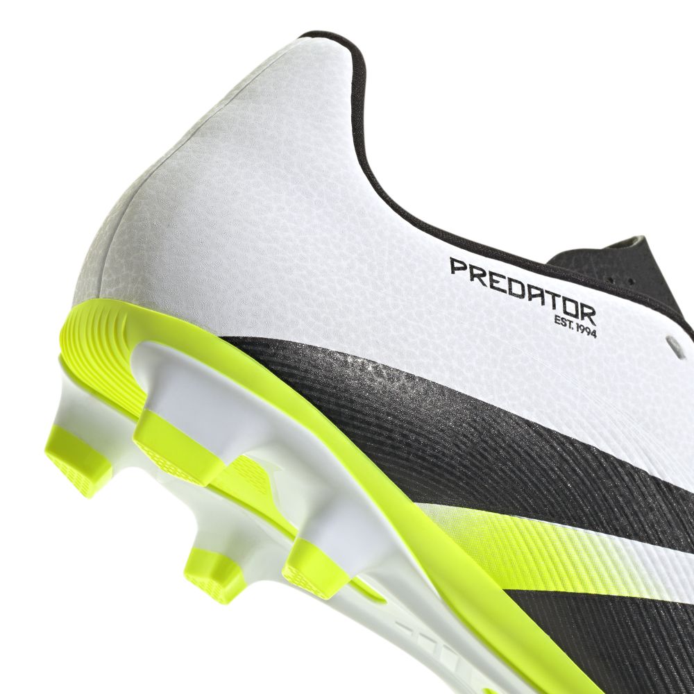 Guayos Predator Club para terreno firme/multiterreno